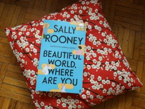 Couverture du 3e roman de Sally Rooney, "Beautiful World, Where Are You?"